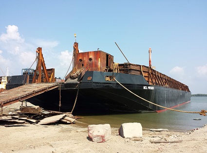 240ft Barge - MCL Premier